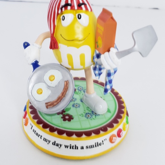 Sunny Side Up M&M's Sweet Treats Figurine - Picture 2 of 16